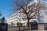 あきる野市立東中学校 徒歩5分。 350m