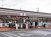セブンイレブン八王子西寺方店 徒歩4分。 310m