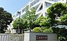 周辺：昭島市立拝島中学校 徒歩1分。 70m