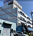 周辺：医療法人社団桧垣会多摩大腸肛門科病院 徒歩10分。 800m