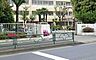 周辺：昭島市立拝島第二小学校 徒歩7分。 540m
