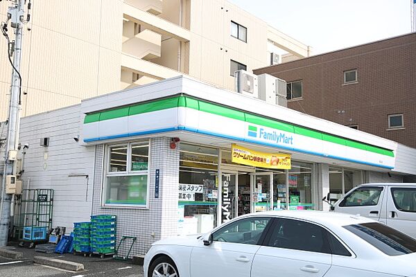 画像21:ファミリーマート　駈上店