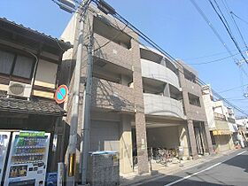 京都府京都市伏見区両替町１１丁目（賃貸マンション1K・4階・27.55㎡） その1