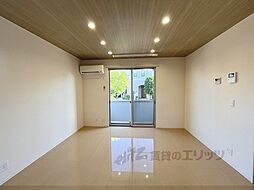 セジュールモダン芝ヶ原 102 1階1LDKのリビング/ダイニング