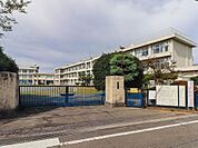 武蔵村山市立第二小学校まで586m
