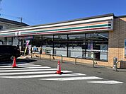 セブンイレブン 足利利保店 560m