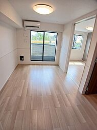 モデルヌ　アンジュ 203 2階2LDKのリビング/ダイニング