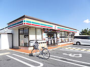 コンビニ「セブンイレブン近江八幡池田本町店まで935m」