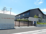 小学校「近江八幡市立桐原小学校まで1208m」