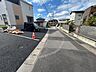 外観：前面道路含む現地写真