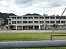 周辺：川辺町立川辺中学校 490m