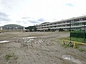 川辺西小学校 850m