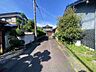 外観：前面道路含む現地写真