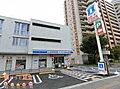 ローソン・スリ...