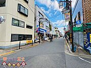 前面道路含む外観