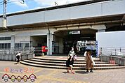 西浦和駅(JR東日本 武蔵野線) 徒歩32分。 2550m