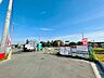 外観：前面道路