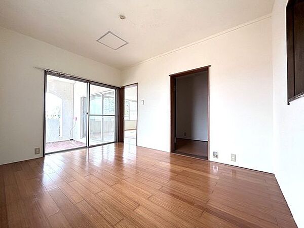寝室を拡大表示