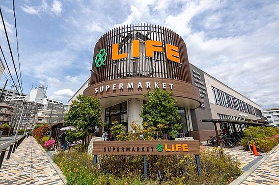 ライフ桜新町店...