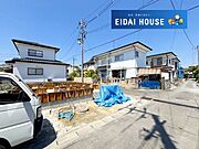 前面道路を含む現地現況外観写真