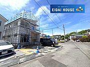 前面道路含む外観