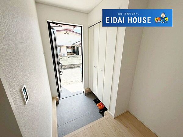 玄関を拡大表示