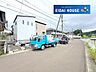 その他：前面道路含む外観