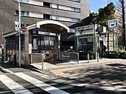八丁堀駅(JR 京葉線) 徒歩36分。 2840m