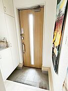 いつも気持ちよくご家族を迎えられる玄関です。