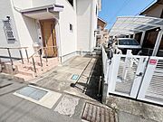 駐車場ももちろん完備しておりますのでお車所有の方にも心強いです。