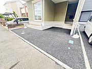 駐車場ももちろん完備しておりますのでお車所有の方にも心強いです。