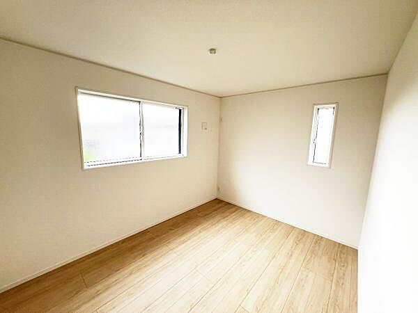 洋室を拡大表示