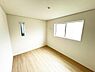洋室：自分好みのアレンジで居心地の良い空間になりそうです。