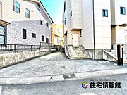 車種によりますが3台の駐車が可能です。