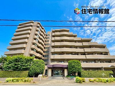 外観：ひと際目を引く外観の佇まいで、満足度も高い建物です。 