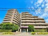 外観：ご家族揃って建物と街並みをご覧いただけます。