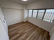 Room1