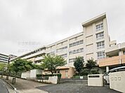 横浜市立十日市場中学校まで約1400m（徒歩18分）