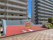 ゆったりとした印象のエントランスです。