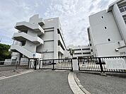 横浜市立小田小学校まで約760m（徒歩10分）
