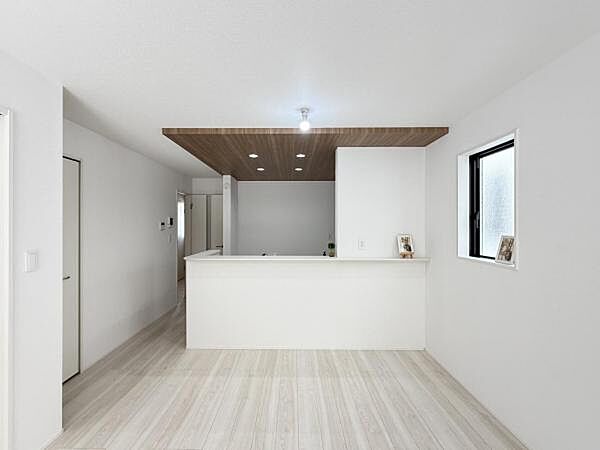 リビング/ダイニングを拡大表示