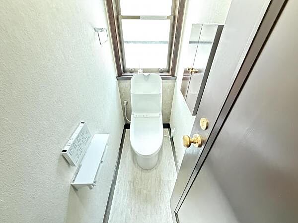 トイレを拡大表示