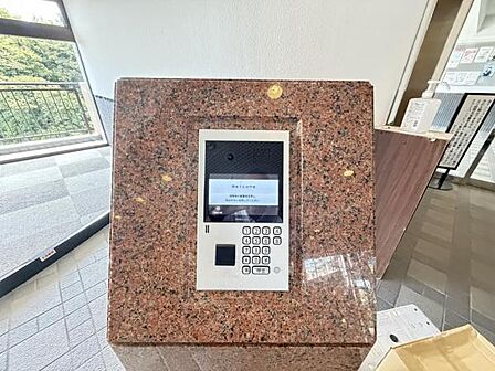 オートロック完備で安心ですね。