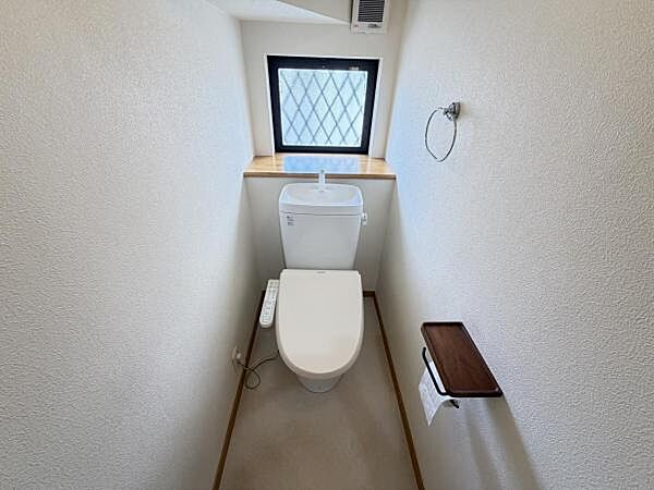 トイレを拡大表示