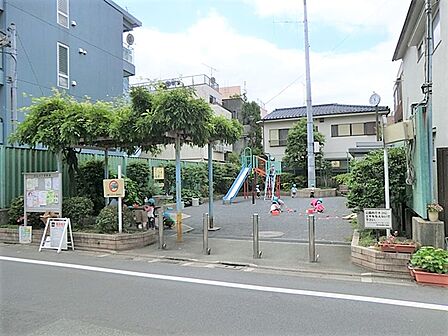 お子様とのお散歩やペットとのふれあいなど、日常の中で閑静な自然のゆとりを感じていただくことができます。
