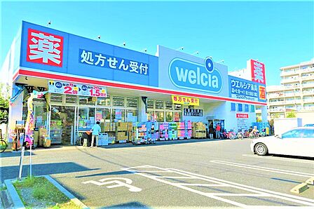 ◇ちょっと風邪を引いたかな、という時に近くに薬局があると便利ですよね。お子様の緊急時にも安心ですね。