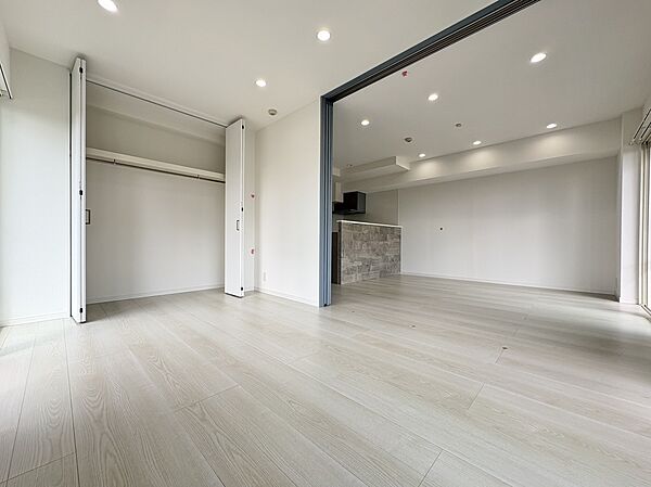 洋室を拡大表示