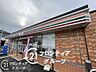 周辺：セブンイレブン伊丹南野5丁目店 徒歩5分。 390m