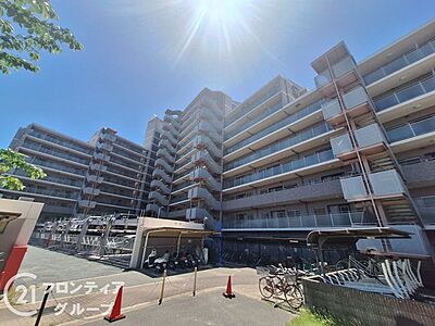 外観：地上13階建てマンションの7階部分です！