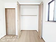 季節の物などたくさん収納しておける便利なスペースです！